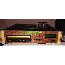 Lettore CD con convertitore DAC 97Khz 24Bt con buffer valvolare. Lettore CD con convertitore DAC 97Khz 24Bt con buffer valvolare.
